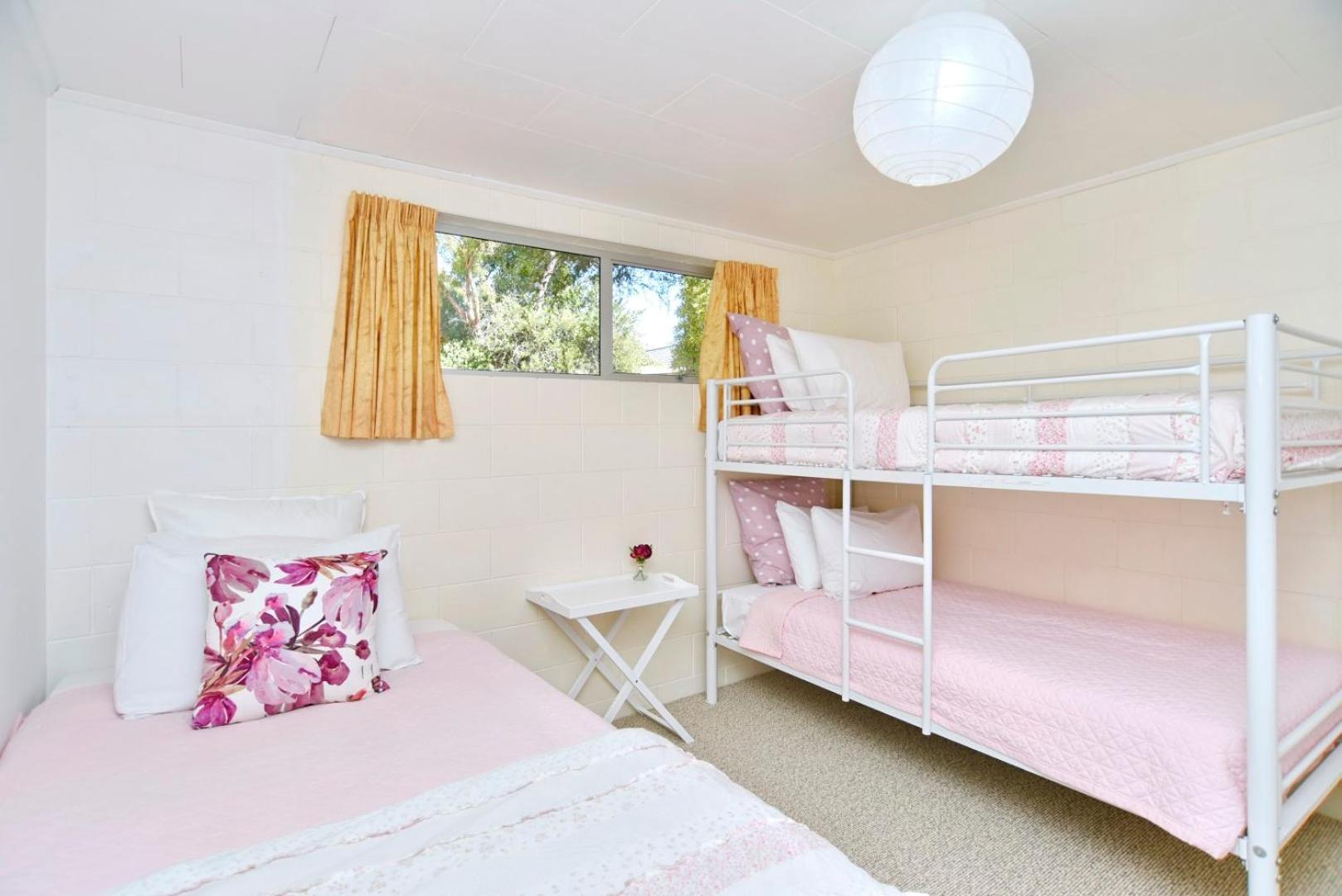 Akaroa Harbour View - Christchurch Holiday Homes Eksteriør bilde
