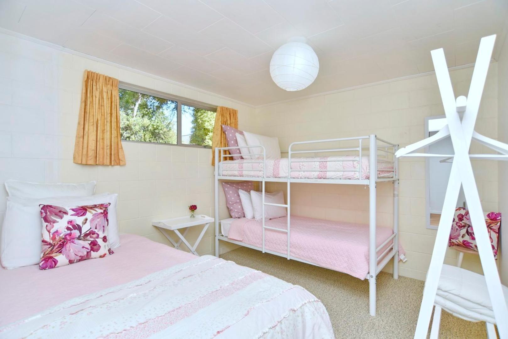 Akaroa Harbour View - Christchurch Holiday Homes Eksteriør bilde